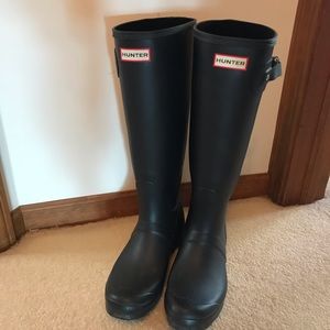 Black Hunter Boots (bundle w/ Black Sock Liner)